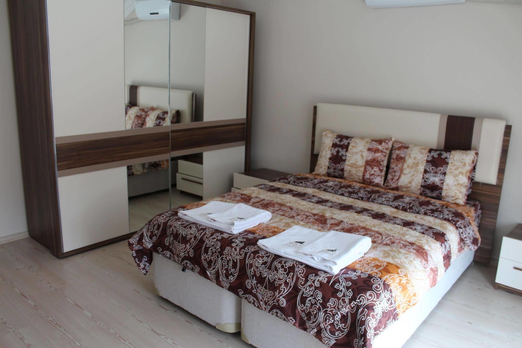 Buruj Vip 2 Aparthotel Kavala Exterior foto